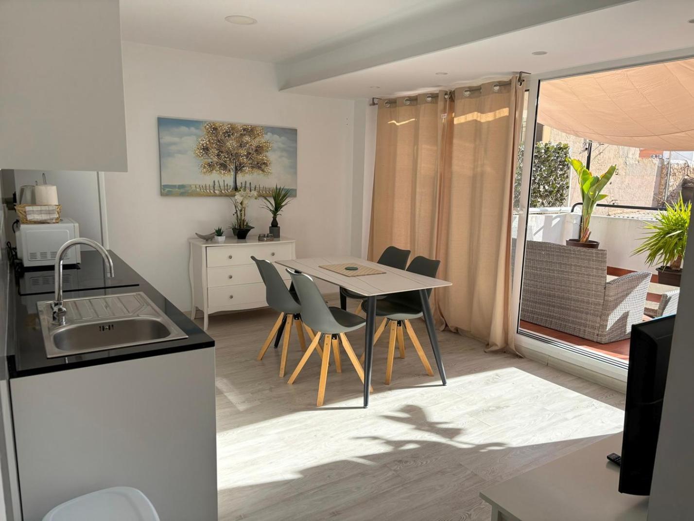 Very Beautiful Penthouse In The Heart Of Alicante Exterior photo
